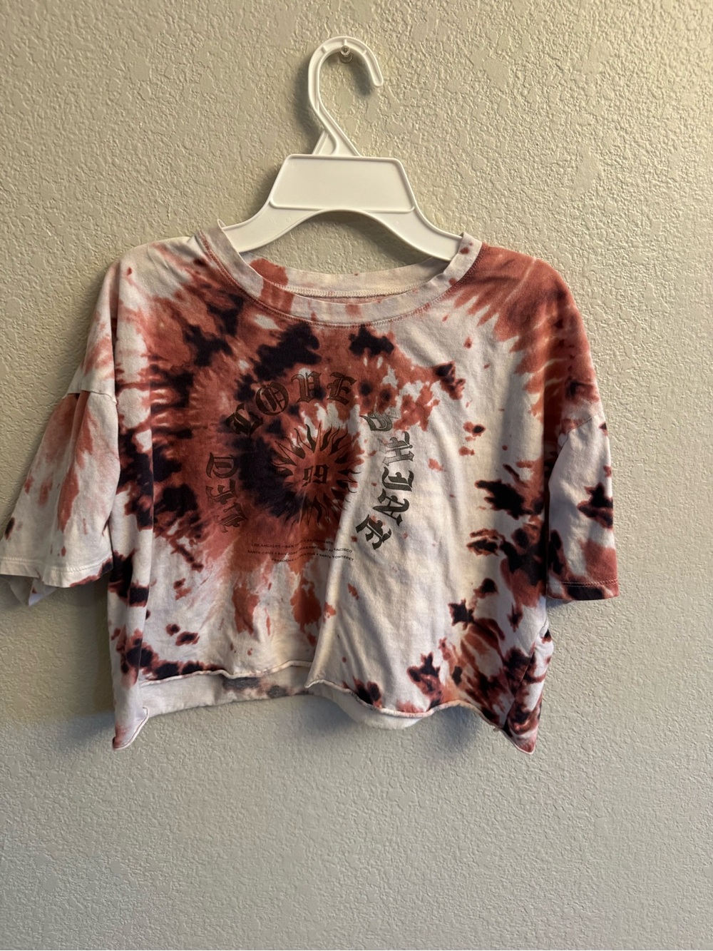Hollister Tie-Dye Cropped Graphic Tee Shirt - Size Medium